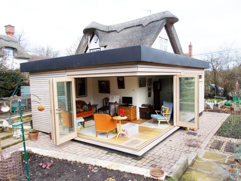 Cornerless Bifold Doors by Valdi