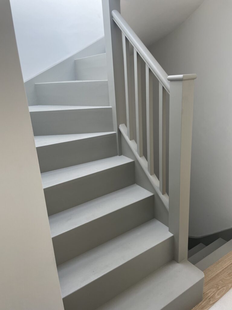 closed string no tread nosing