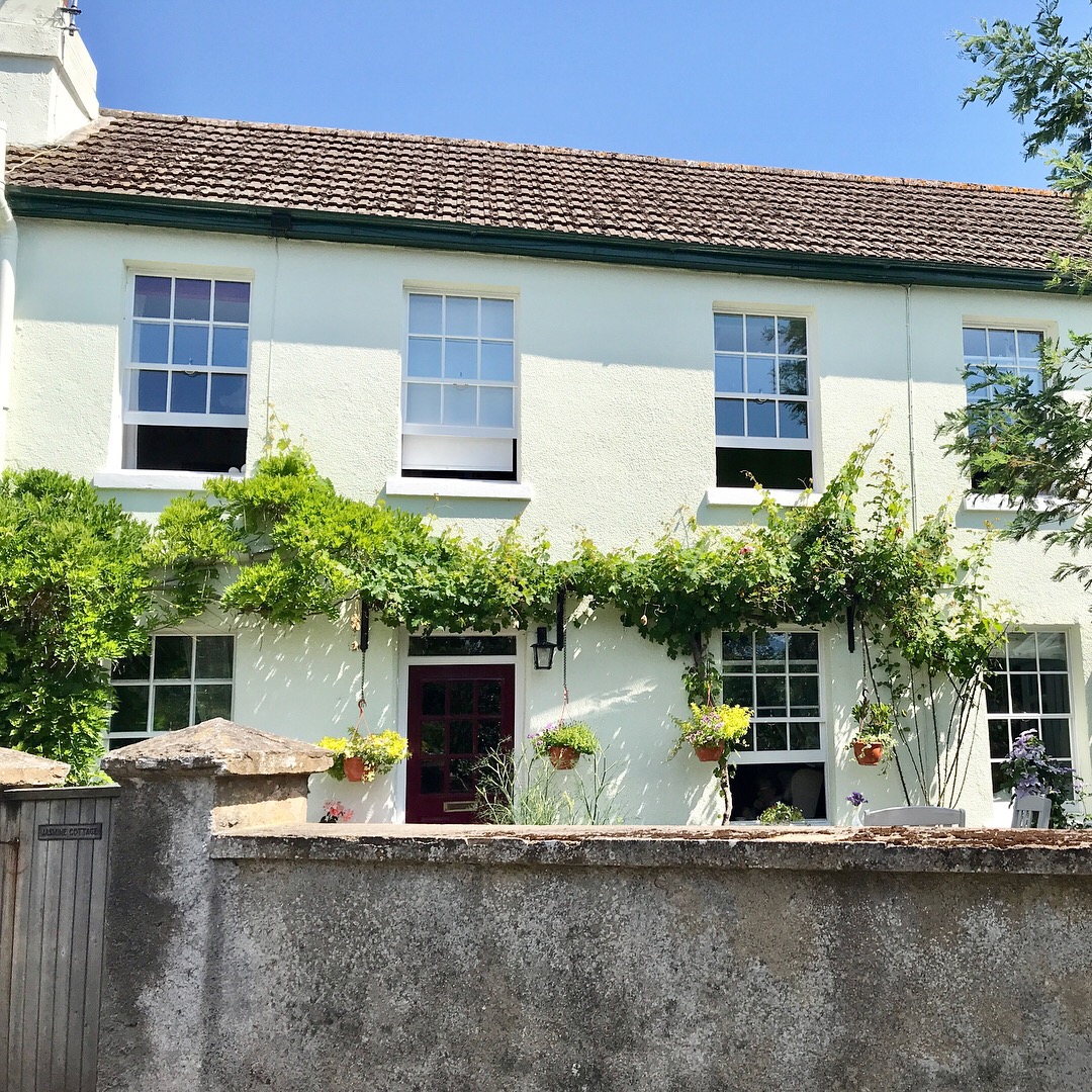 Replacement sash windows to match existing - Double glazed.