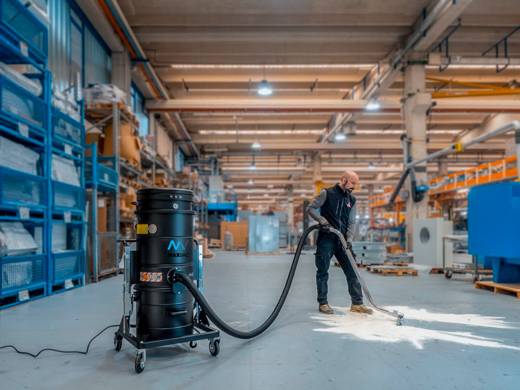 maxvac-supra-470-m-class-vacuum-cleaner